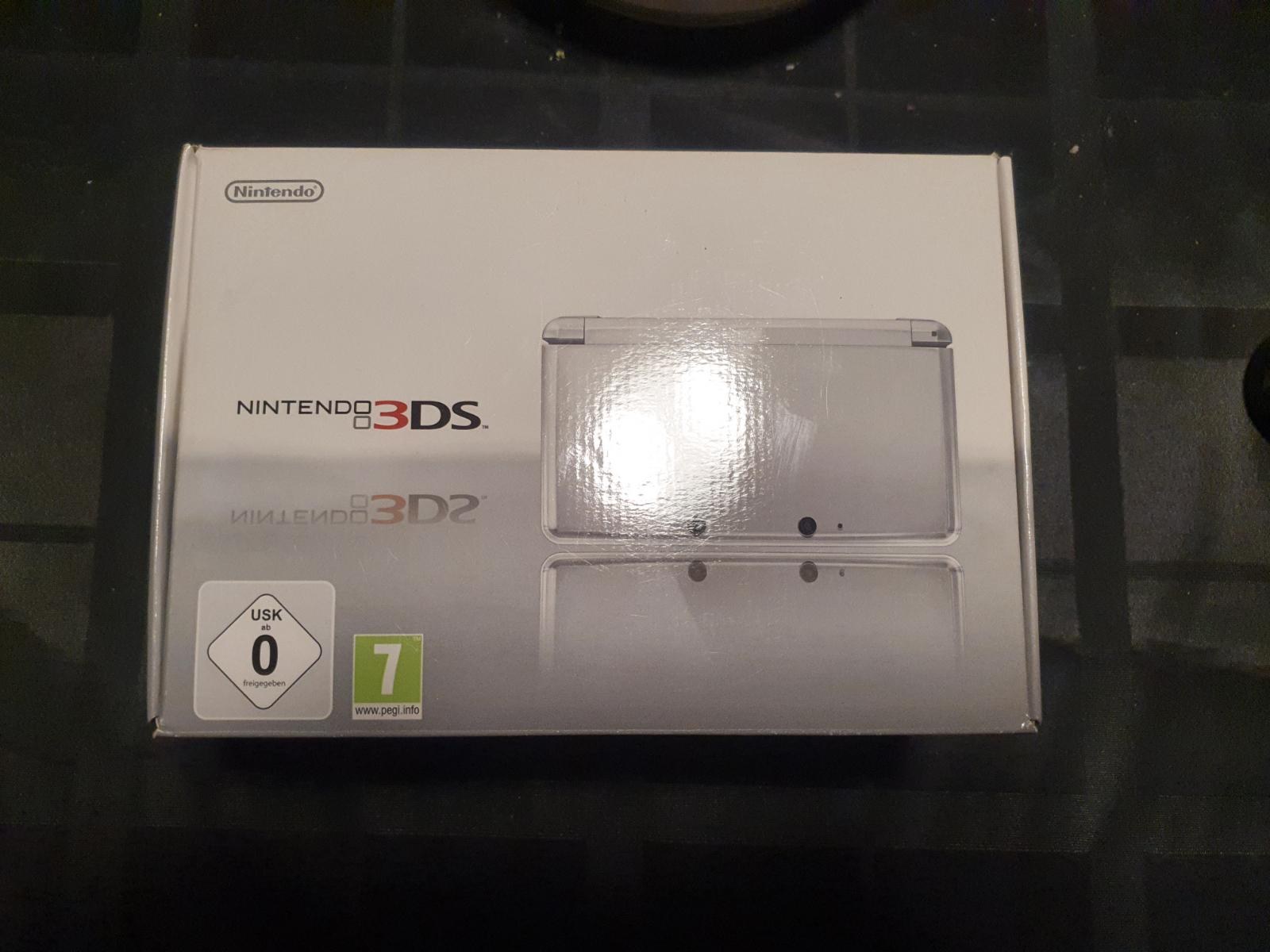 Nintendo 3DS White
