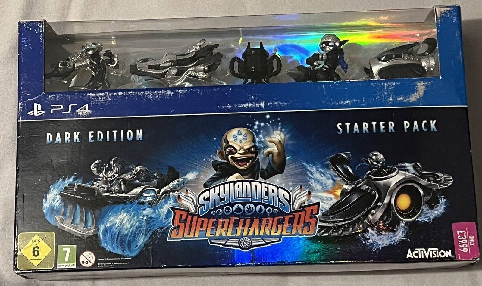 Portada de Skylanders SuperChargers: Dark Edition Starter Pack para PS4 (PAL España)